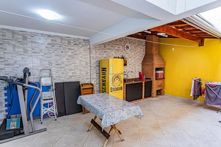 Casa à venda com 160m², 3 quartos e 2 vagasEspaço Gourmet e quintal