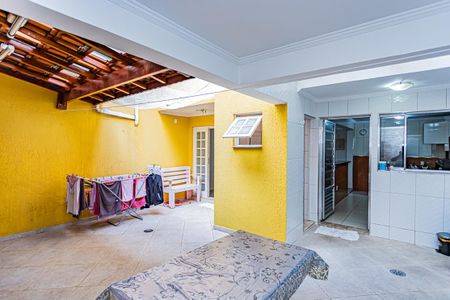 Casa à venda com 160m², 3 quartos e 2 vagasEspaço Gourmet e quintal