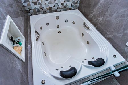 Casa à venda com 160m², 3 quartos e 2 vagasBanheiro suite