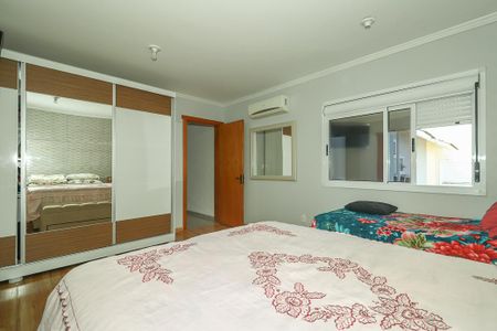 Casa à venda com 181m², 4 quartos e 3 vagasQuarto Suíte