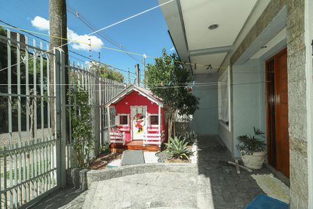 Casa à venda com 181m², 4 quartos e 3 vagasFachada