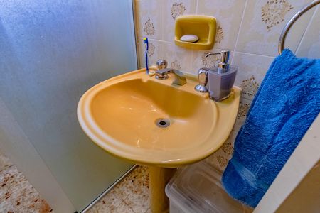 Casa à venda com 118m², 2 quartos e 2 vagasBanheiro
