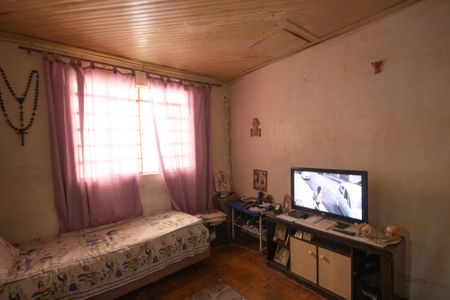 Casa à venda com 90m², 2 quartos e 3 vagas Casa à venda com 90m², 2 quartos e 3 vagasSala Casa 2