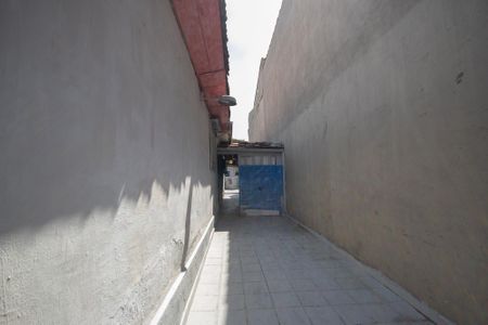 Casa à venda com 90m², 2 quartos e 3 vagas Casa à venda com 90m², 2 quartos e 3 vagasGaragem