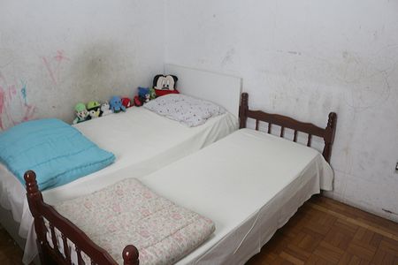 Casa à venda com 180m², 5 quartos e 4 vagasQuarto 1