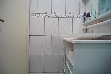 Casa à venda com 197m², 3 quartos e 2 vagasBanheiro 1