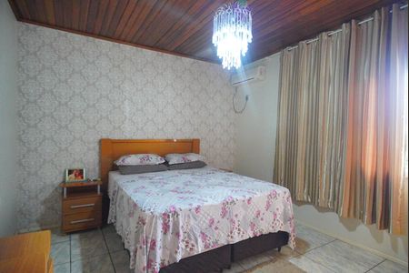 Casa à venda com 197m², 3 quartos e 2 vagasSuíte