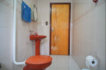 Casa à venda com 197m², 3 quartos e 2 vagasBanheiro 2