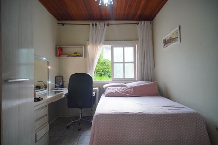 Casa à venda com 197m², 3 quartos e 2 vagasQuarto 2