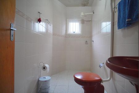 Casa à venda com 197m², 3 quartos e 2 vagasBanheiro 2