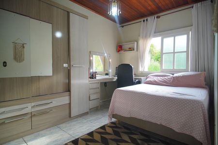 Casa à venda com 197m², 3 quartos e 2 vagasQuarto 2