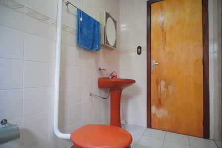 Casa à venda com 197m², 3 quartos e 2 vagasBanheiro 2