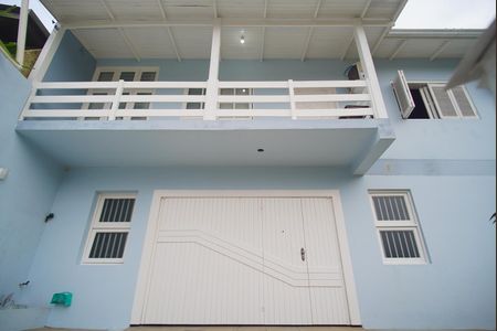 Casa à venda com 197m², 3 quartos e 2 vagasGaragem