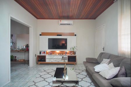 Casa à venda com 197m², 3 quartos e 2 vagasSala