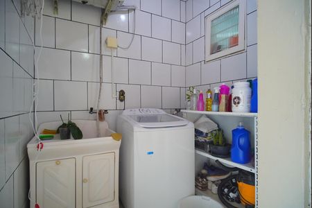 Casa à venda com 197m², 3 quartos e 2 vagasÁrea de Serviço
