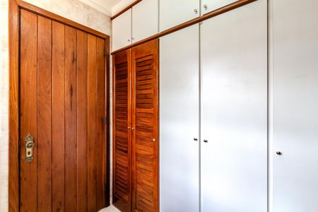 Casa à venda com 290m², 3 quartos e 2 vagas Casa à venda com 290m², 3 quartos e 2 vagasÁrea de Serviço