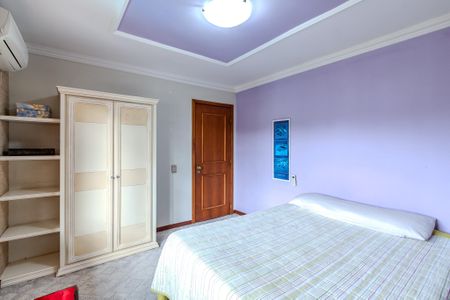 Casa à venda com 290m², 3 quartos e 2 vagas Casa à venda com 290m², 3 quartos e 2 vagasQuarto 2