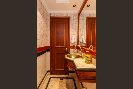 Casa à venda com 290m², 3 quartos e 2 vagas Casa à venda com 290m², 3 quartos e 2 vagasLavabo