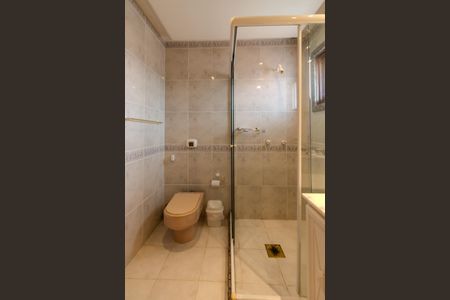 Casa à venda com 290m², 3 quartos e 2 vagas Casa à venda com 290m², 3 quartos e 2 vagasBanheiro Social