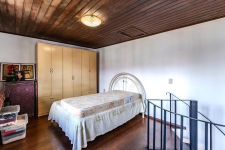 Casa à venda com 290m², 3 quartos e 2 vagas Casa à venda com 290m², 3 quartos e 2 vagasQuarto de Serviço