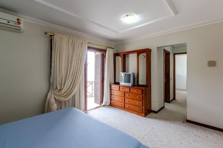 Casa à venda com 290m², 3 quartos e 2 vagas Casa à venda com 290m², 3 quartos e 2 vagasSuíte