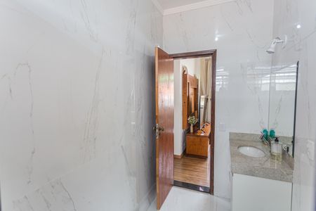 Casa à venda com 300m², 4 quartos e 4 vagas Casa à venda com 300m², 4 quartos e 4 vagasBanheiro Social 1