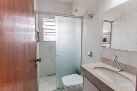 Casa à venda com 300m², 4 quartos e 4 vagas Casa à venda com 300m², 4 quartos e 4 vagasBanheiro do Escritório