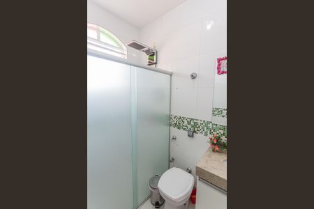 Casa à venda com 300m², 4 quartos e 4 vagas Casa à venda com 300m², 4 quartos e 4 vagasBanheiro da Suíte