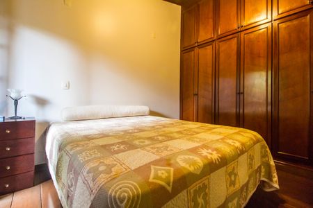 Casa de condomínio à venda com 503m², 4 quartos e 3 vagasQuarto 4