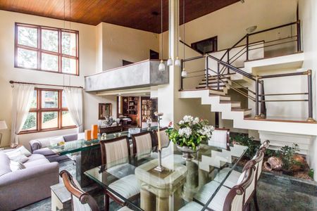 Casa de condomínio à venda com 503m², 4 quartos e 3 vagasSala de Jantar
