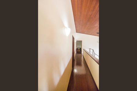 Casa de condomínio à venda com 503m², 4 quartos e 3 vagasCorredor