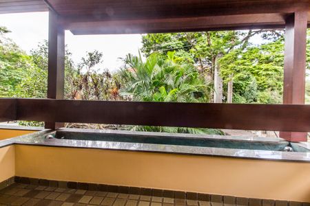 Casa de condomínio à venda com 503m², 4 quartos e 3 vagasVaranda da Suíte 1