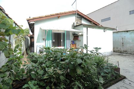 Casa para alugar com 130m², 3 quartos e 2 vagas Casa para alugar com 130m², 3 quartos e 2 vagasQuintal