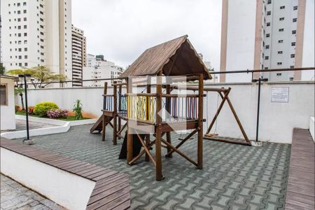 Apartamento à venda com 102m², 3 quartos e 4 vagasÁrea comum - Playground