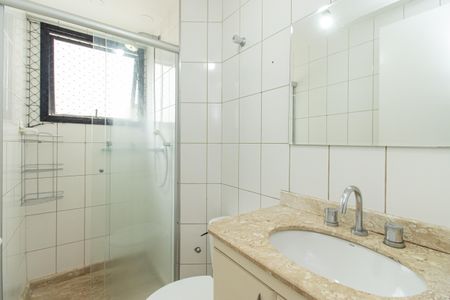 Apartamento à venda com 102m², 3 quartos e 4 vagasBanheiro