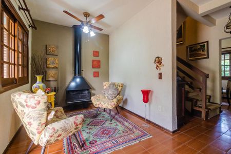 Casa à venda com 235m², 4 quartos e 4 vagas Casa à venda com 235m², 4 quartos e 4 vagasSala