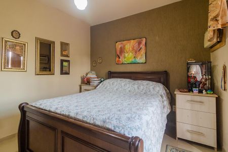 Casa à venda com 235m², 4 quartos e 4 vagas Casa à venda com 235m², 4 quartos e 4 vagasSuíte