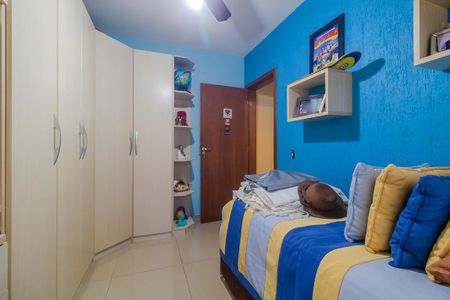 Casa à venda com 235m², 4 quartos e 4 vagas Casa à venda com 235m², 4 quartos e 4 vagasQuarto 1