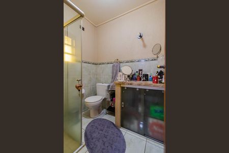 Casa à venda com 235m², 4 quartos e 4 vagas Casa à venda com 235m², 4 quartos e 4 vagasSuíte Banheiro