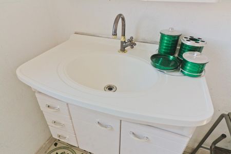 Casa à venda com 340m², 6 quartos e 4 vagasBanheiro