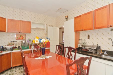 Casa à venda com 340m², 6 quartos e 4 vagasCozinha