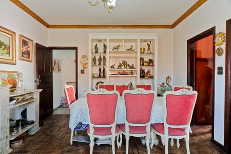 Casa à venda com 340m², 6 quartos e 4 vagasSala