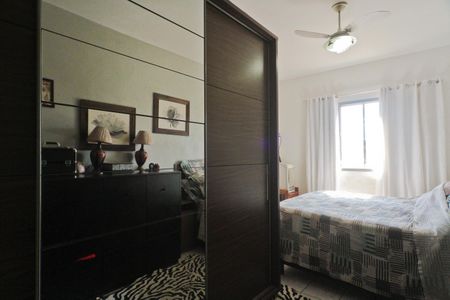 Casa à venda com 340m², 6 quartos e 4 vagasCasa 2 - quarto