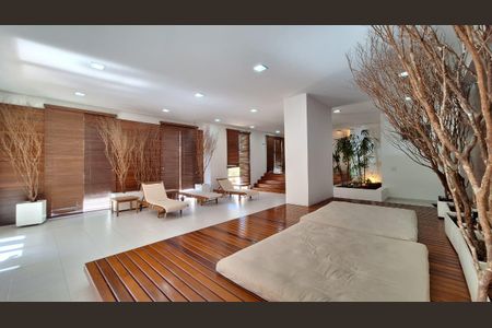 Apartamento à venda com 167m², 3 quartos e 2 vagasÁrea comum
