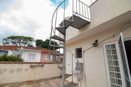 Casa à venda com 288m², 4 quartos e 2 vagasVaranda - Quarto 1 / Escada para Telhado