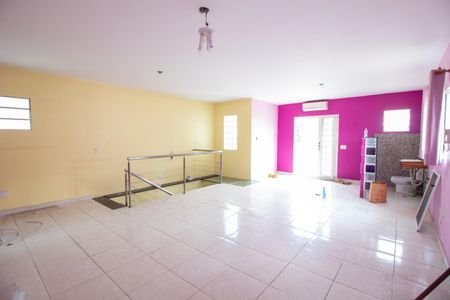 Casa à venda com 288m², 4 quartos e 2 vagasQuarto 1 - Suíte - Casa 1