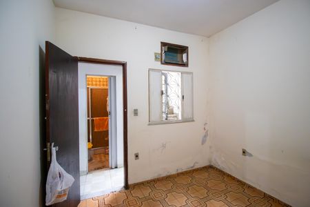 Quarto 1 de casa à venda com 2 quartos, 68m² em Irajá, Rio de Janeiro