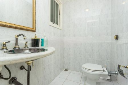 Casa à venda com 344m², 4 quartos e 3 vagasBanheiro 3