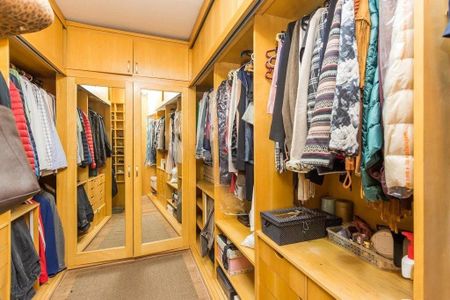 Casa à venda com 344m², 4 quartos e 3 vagasQuarto 1