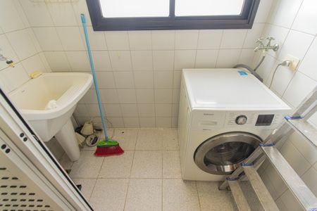 Apartamento à venda com 65m², 2 quartos e 2 vagasÁrea de Serviço